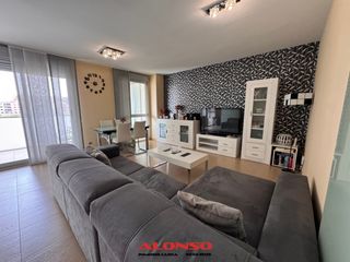 Flat  Carrer d'isabel mondéjar. Piso en urbanización privada