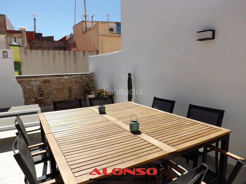 Foto b741640c-db2d-424a-bf0c-a0ded4c807dc. Casa adossada amb calefacció a Casco Urbano Vinaròs