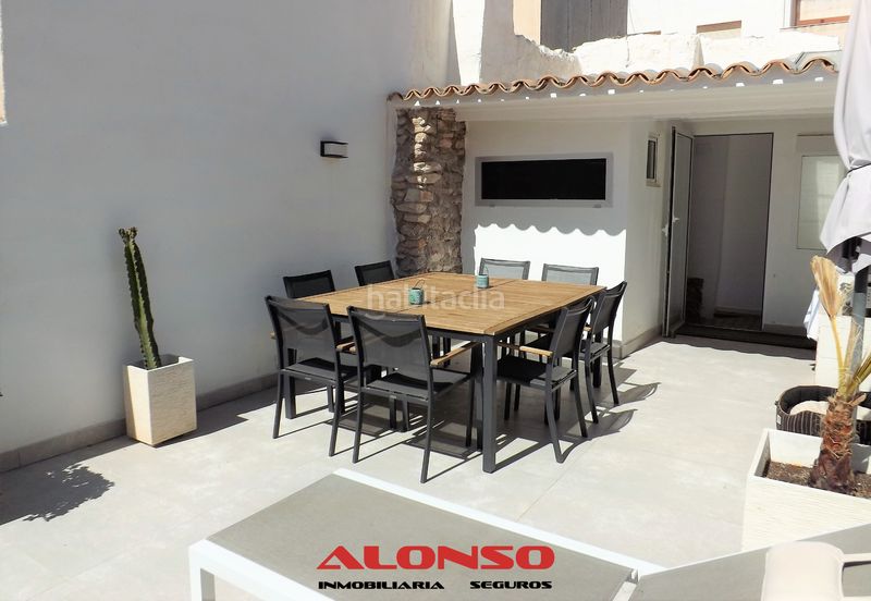 Foto f3eb4fe2-aaea-478c-be55-01716b7b9b92. Casa adossada amb calefacció a Casco Urbano Vinaròs