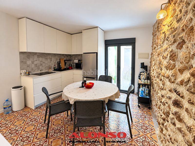 Foto f693cd8d-dc57-4239-9733-782aec8b4ea5. Casa adossada amb calefacció a Casco Urbano Vinaròs