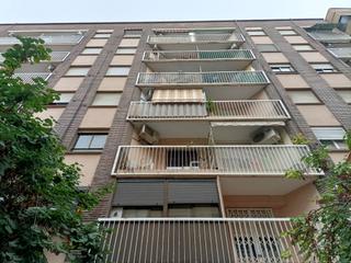 Lloguer Local Comercial a Torrefiel