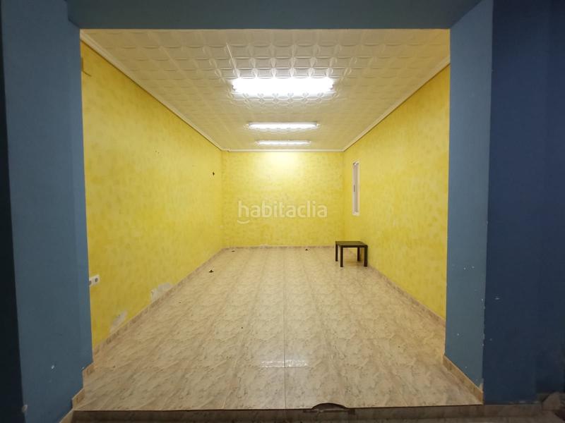 Foto 4370d40c-35c3-42d9-b1f6-89bb8e58cc2a. Local comercial en Zona Avenida al Vedat Torrent