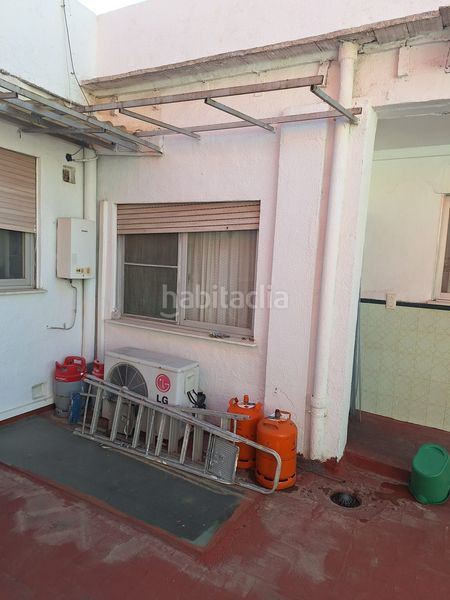 Foto bcc2a7dd-642a-436e-85db-027c74f70bb8. Casa adossada a La Torre Valencia