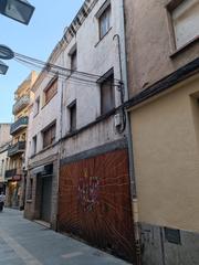 Edificio  Pare lluís rodés. Venta de edificio en santa coloma de farners
