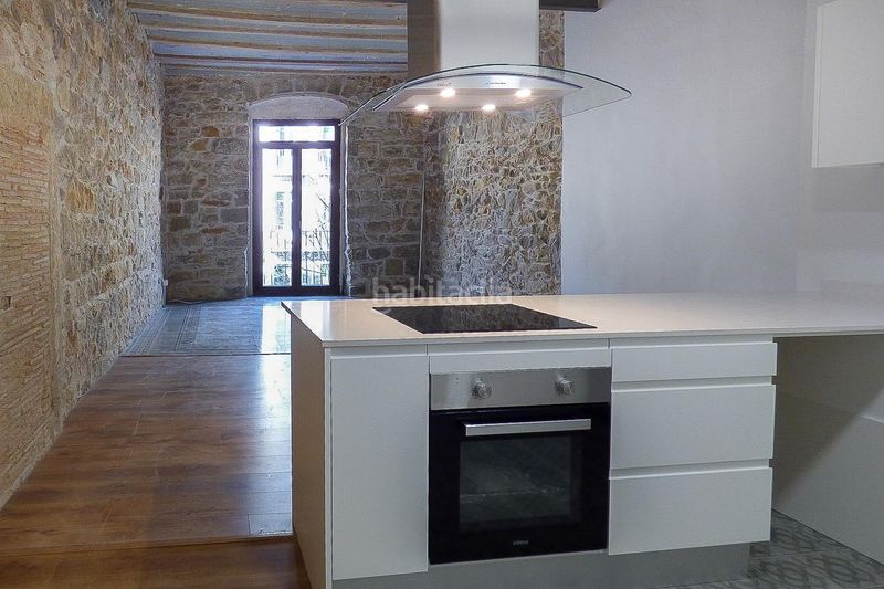 Foto 2cd21bcc-29a9-4b9a-bfda-ba49455da8bd. Lloguer apartament amb calefacció a Centre-Barri Vell Girona