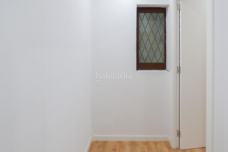 Foto 2e7f6dfc-f79e-4afd-a8f3-f9d12e3280d4. Lloguer apartament amb calefacció a Centre-Barri Vell Girona