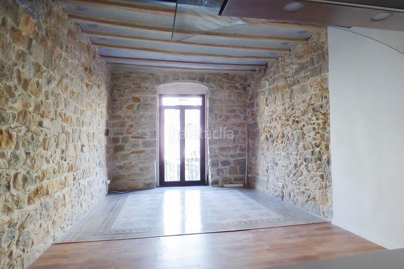 Foto 7700e41b-774d-42f8-9f8c-3c6791414b81. Lloguer apartament amb calefacció a Centre-Barri Vell Girona