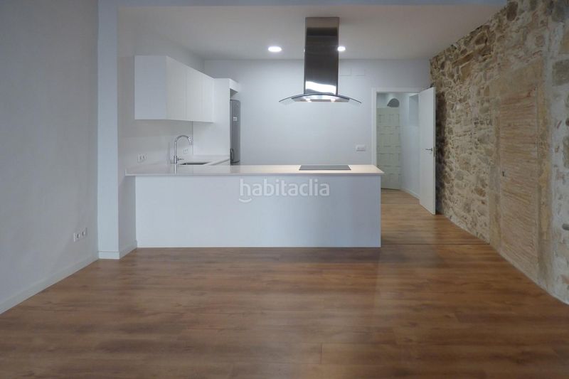 Foto c1edf74c-e54b-4e01-b928-4f8fe28efe6b. Lloguer apartament amb calefacció a Centre-Barri Vell Girona