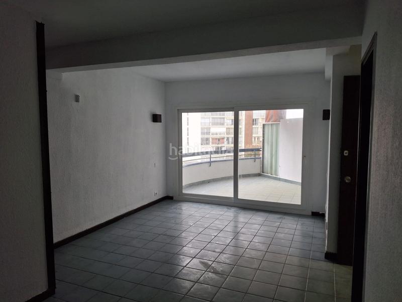 Foto 330304c3-856c-4942-aa4d-4747ddf19b9f. Piso  en venta de platja daro en Centre-Platja Platja d´Aro