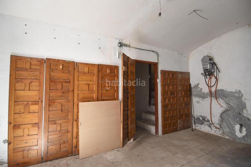 Foto dbddd4d4-6cbe-4fd1-8a90-397ec44c0a94. Casa adosada adosada en venta para reformar en Santa Eugenia Girona