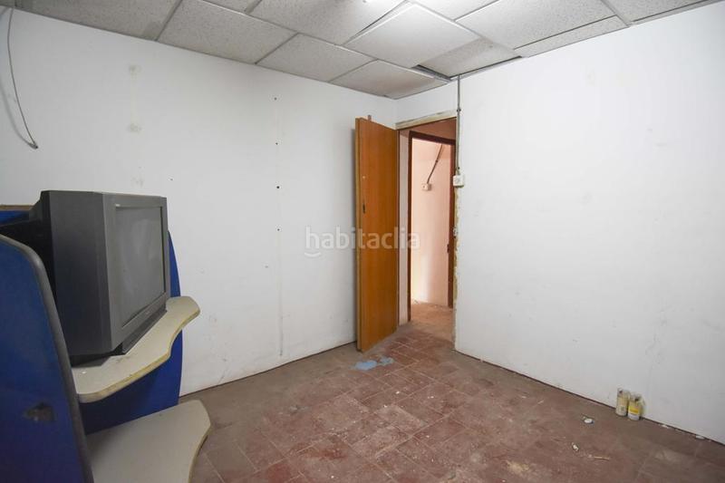 Foto f7b6b8b9-17a4-4f73-9357-addd2634cd91. Casa adosada adosada en venta para reformar en Santa Eugenia Girona