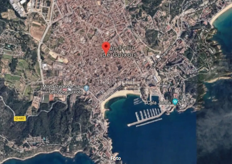 Foto b0a782d1-44af-439f-a038-fe7dae439a2b. Terreno residenziale in Eixample Sant Feliu de Guíxols