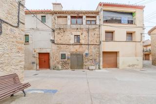 Casa adossada a Sant Joan de Mollet. Casa adosada en venta en sant joan de mollet, para reformar
