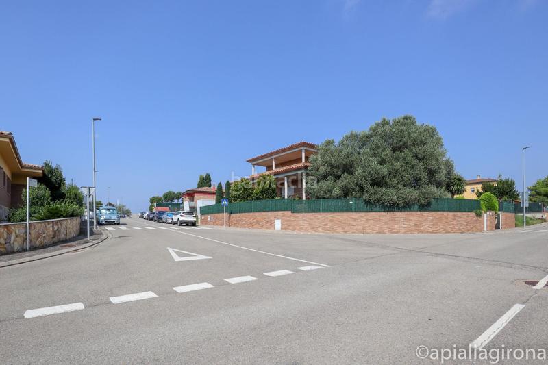 Foto fd6fe4ad-fe55-485e-8db2-3d6202837844. Terreno residencial suelo residencial en venta en Riudellots de la Selva