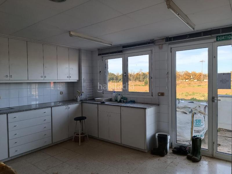 Foto e9067313-2aba-475f-b35b-8285df77e217. Alquiler oficina  en alquiler en Cornellà del Terri