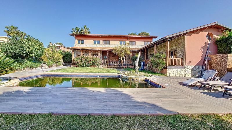 Foto 4d7b194a-1ef5-4142-ab27-b4a882f182e9. Chalet avec chauffage piscine dans Mas Mel Calafell