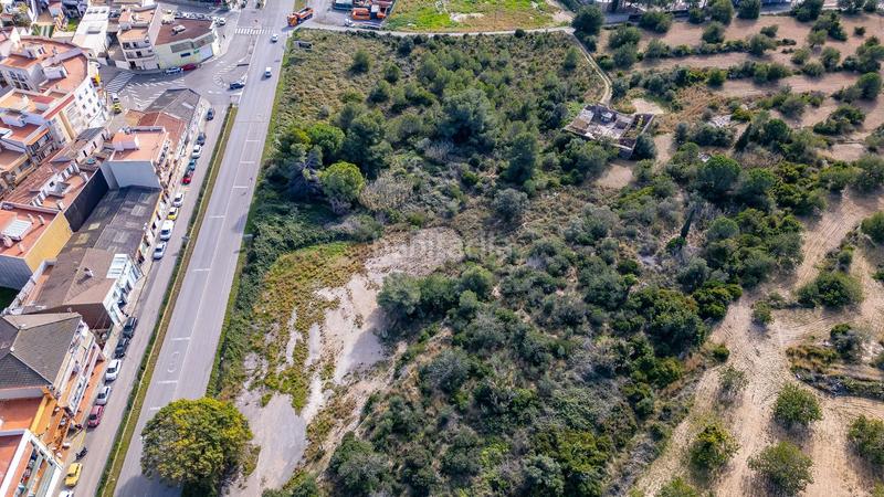 Foto 63c6f25d-ec13-405d-9889-992b7ec94541. Terreny residencial a mossen jaume tobella 101 a Calafell