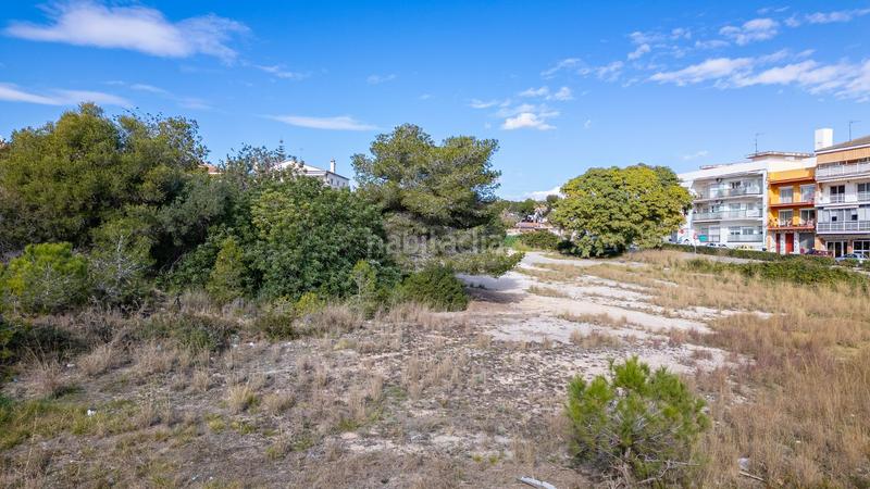 Foto 9ac5acdc-f91a-44d4-9266-314eadac6057. Terreny residencial a mossen jaume tobella 101 a Calafell