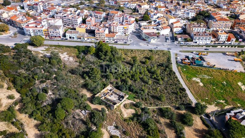 Foto ba39c5c7-1b21-40e7-b0e0-34999dec4e11. Terreny residencial a mossen jaume tobella 101 a Calafell