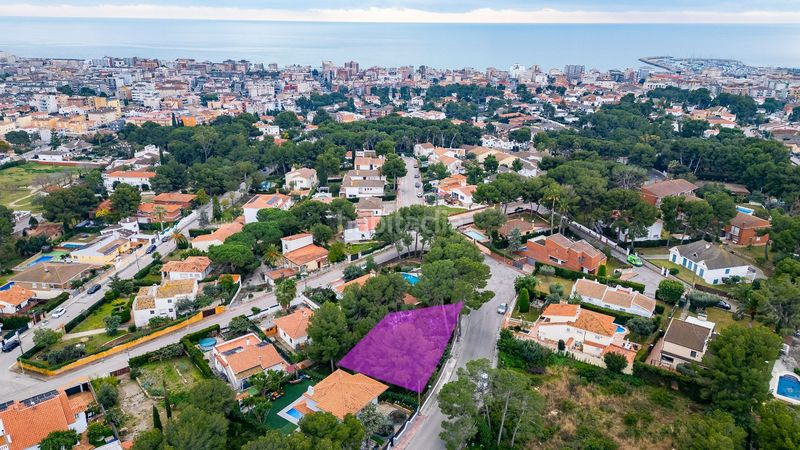 Foto 3b4f9876-dd80-46dd-b875-6e78942ccf2d. Terreno residencial se vende parcela con vistas al mar! en Cunit