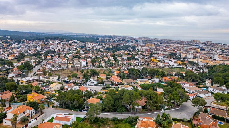 Foto 9a1ac41e-bb86-4465-9842-9cb84536cf80. Terreno residencial se vende parcela con vistas al mar! en Cunit