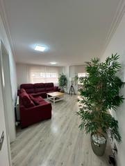 Pis a Santa Maria-l´Eixample-Sud Sumella. Piso en cubelles, mejor que nuevo! dos dormitorios, baño complet