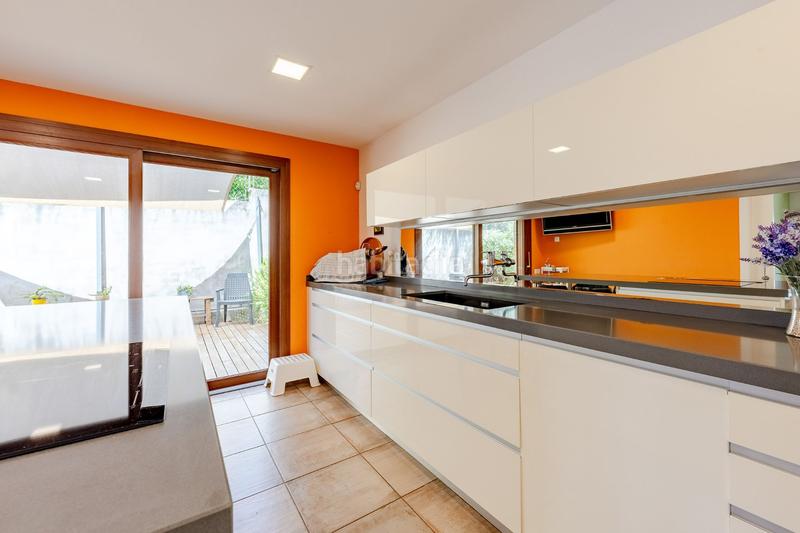 Foto 7d94e99c-e50f-4327-af2f-7a2e1c5aeca3. Chalet avec chauffage piscine dans Calafell poble Calafell