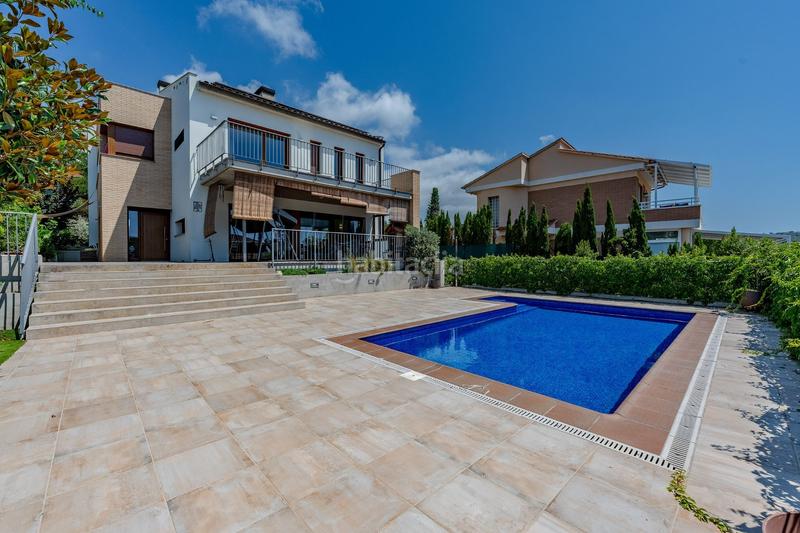 Foto bbb83932-a5df-4f10-8773-613adf40dd37. Chalet avec chauffage piscine dans Calafell poble Calafell