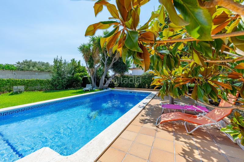 Foto a42d6e0e-3920-4654-8132-69740bfc9856. Casa vivivienda unifamiliar en residencial , con piscina y cinco dormitorios en Calafell