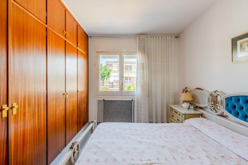 Foto a952d0d1-5940-44d8-80fc-be7348e12a96. Casa vivivienda unifamiliar en residencial , con piscina y cinco dormitorios en Calafell