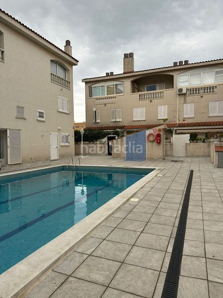 Foto 1d3036e0-c5eb-4bd1-b4b5-f410f5918e9f. Casa adossada amb calefacció piscina a Cunit residencial Cunit