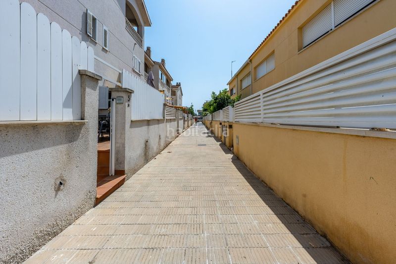 Foto 50613e23-1d5f-4984-8f65-93375d5bd9cd. Casa adossada amb calefacció piscina a Cunit residencial Cunit