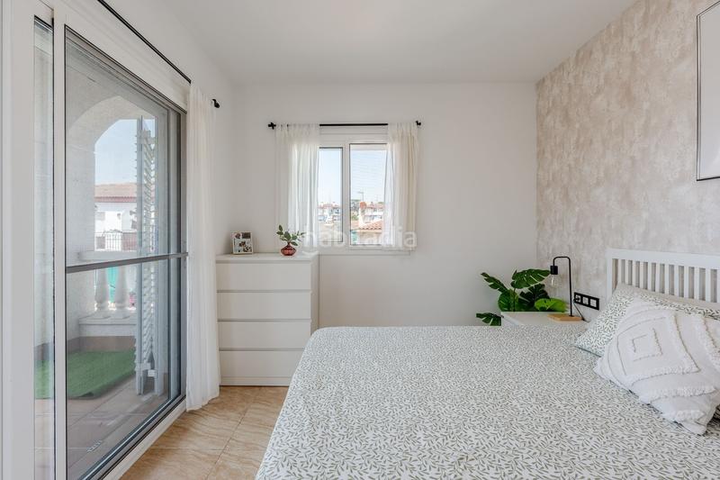 Foto 565f534f-6cf8-4e48-85e8-c6c83a101d7b. Reihenhaus mit heizung pool in Cunit residencial Cunit