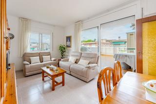 Attique à Cunit Residencial. Ático espectacular, con dos magníficas terrazas a pie de comedor