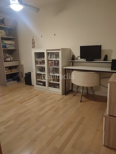 Foto 431b4923-e0d5-4a1f-a8bf-e72d793e8ea3. Estudi a Carmel Barcelona