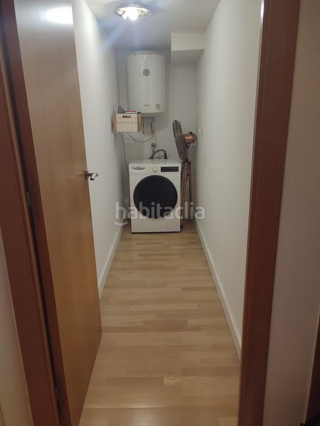 Foto b8ffc06c-e483-49dc-a213-63c815231088. Estudi a Carmel Barcelona