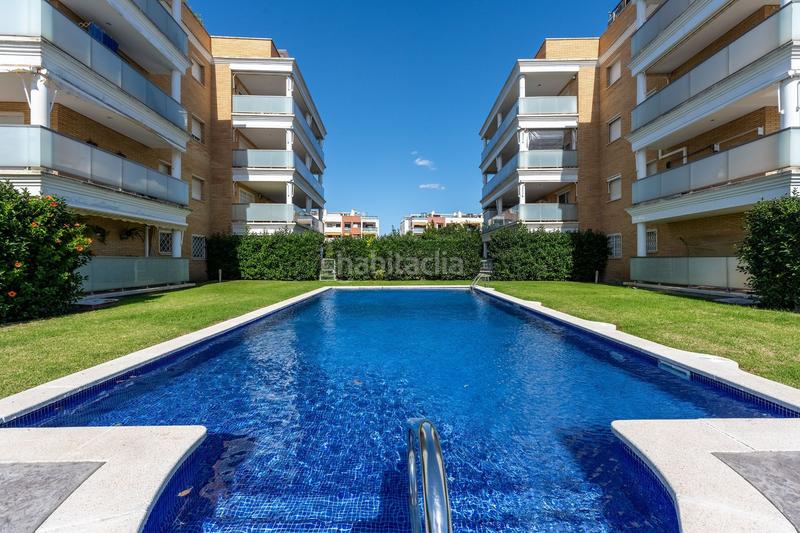 Foto b8fe28e6-5ae9-4edf-a027-5586bed8dd17. Pis amb calefacció piscina a prat de Cunit Cunit