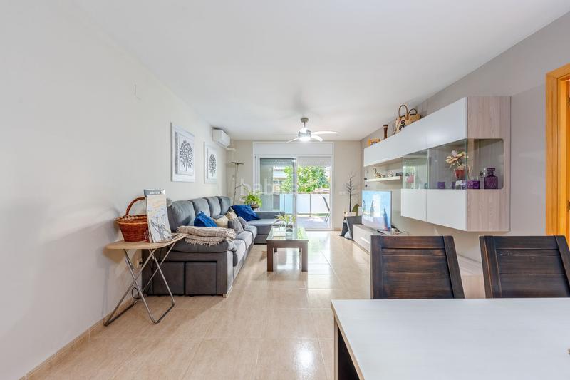 Foto ca099dd0-de66-42a3-bb3c-f80d8581ebe2. Pis amb calefacció piscina a prat de Cunit Cunit