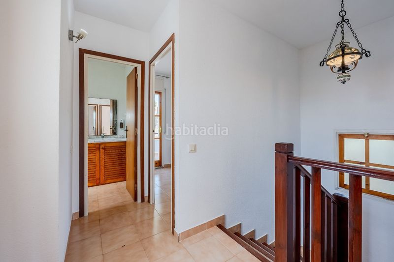 Foto 36d35afc-a2b1-464a-a7d6-ecc827500f79. Casa amb piscina a Cunit residencial Cunit
