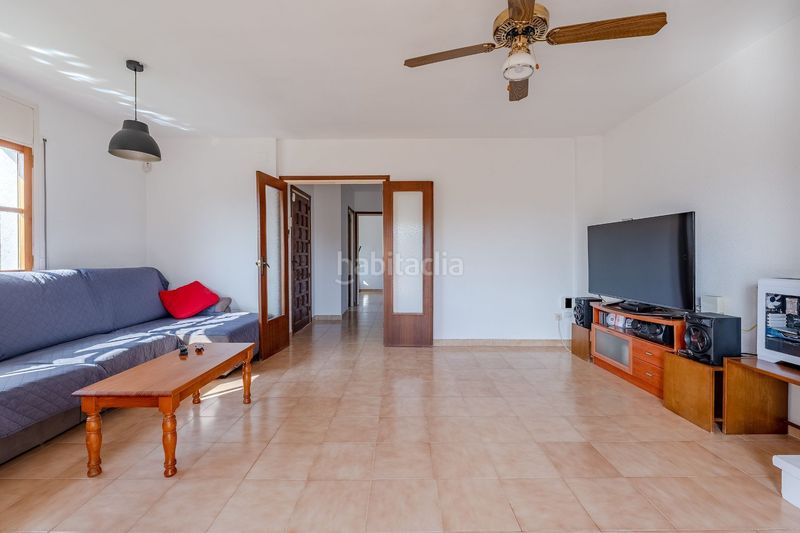 Foto 583aa9d5-45ff-41b5-83ac-48e616e86961. Casa amb piscina a Cunit residencial Cunit
