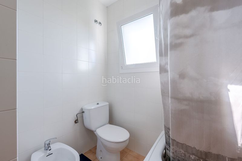 Foto d8d5bf18-0f83-4027-ace7-a9ae12697fcb. Casa amb piscina a Cunit residencial Cunit