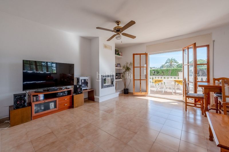 Foto dd46237f-29f8-4002-8226-85ed96ed6f25. Casa amb piscina a Cunit residencial Cunit