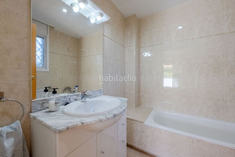 Foto 3d13d1ad-ef57-4293-b6b2-fe54e7c6e3e1. Pis amb calefacció piscina a prat de Cunit Cunit