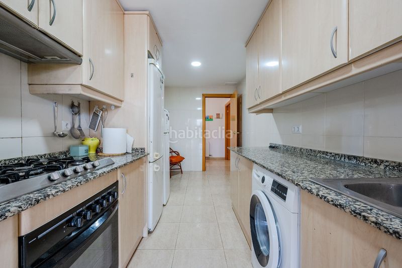 Foto a64af640-e899-4ceb-9570-75e08a13402e. Pis amb calefacció piscina a prat de Cunit Cunit