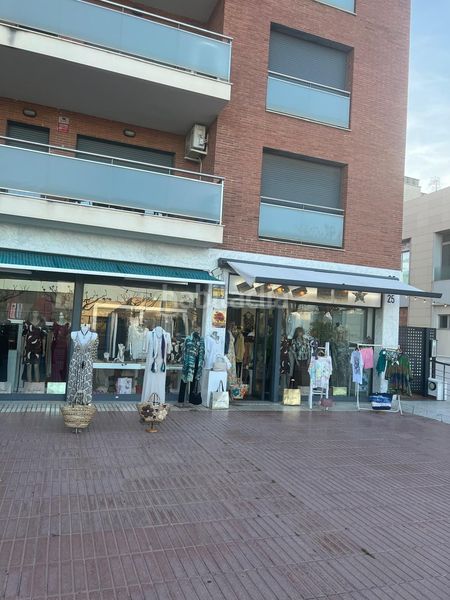 Foto 4b3e1901-59ad-4502-a3d2-84481e32359b. Lloguer local comercial a prat de Cunit Cunit