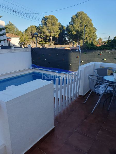 Foto 51bee424-2b73-45e6-974e-61e32bab0c9c. Casa amb calefacció piscina a Cunit residencial Cunit