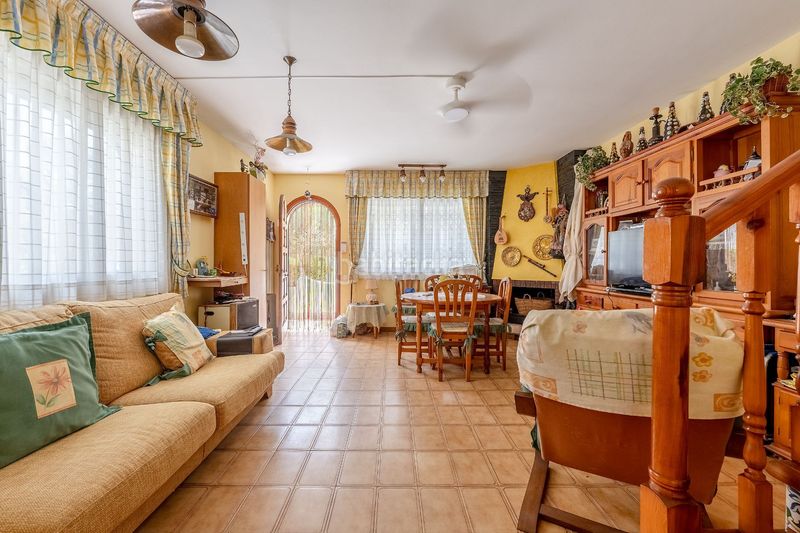 Foto c445300d-c2b0-41aa-8c16-79f13bc0e015. Casa adossada amb calefacció a Can Nicolau - Les Sorres - Valparaiso Cunit