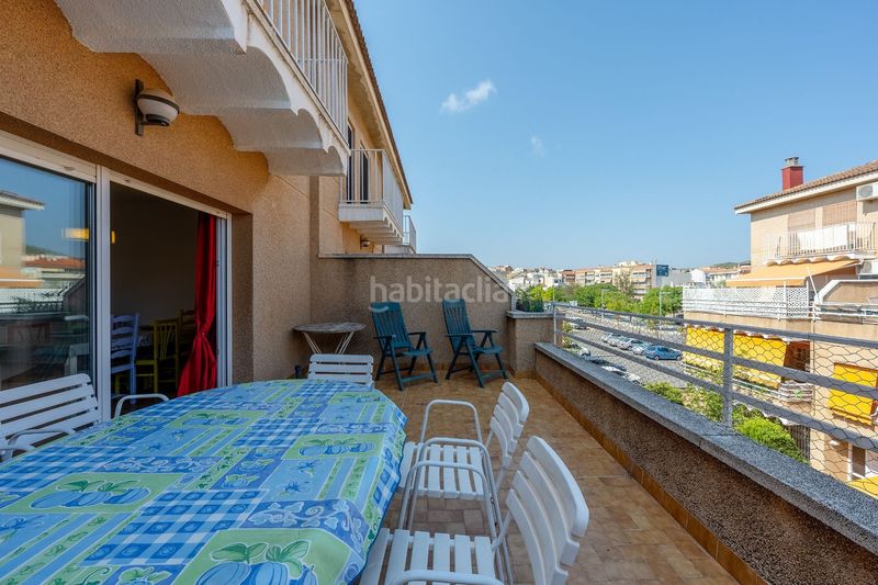 Foto 7dccb75f-e652-45dc-9ab6-fb270784c8a9. Pis amb piscina a Calafell residencial Calafell