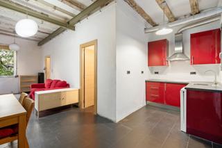 Piso en El Poble Sec - Parc de Montjuïc. Encantador piso de 40 m útiles en finca regia de 1905 en pleno p