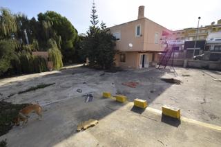 Casa en Formentera del Segura. Se vende parcela de 1100 metros cuadrados. situada en una zona c